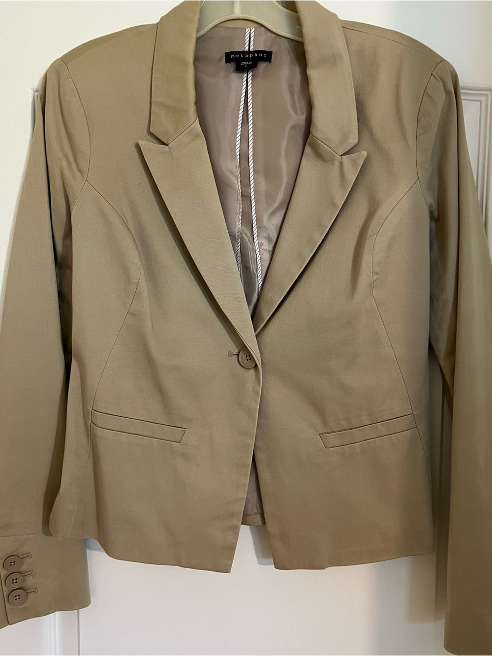 Metaphor Women's Single-Button Tailored Blazer in Khaki